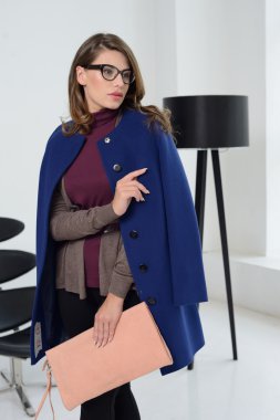 Kız ceket poz Studio