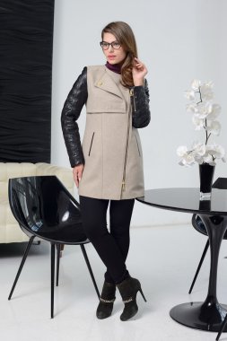 Kız ceket poz Studio