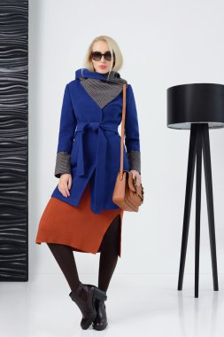 Kız ceket poz Studio