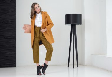 Kız ceket poz Studio