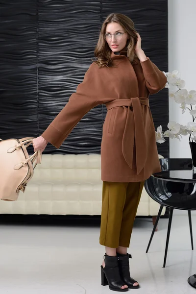 Kız ceket poz Studio