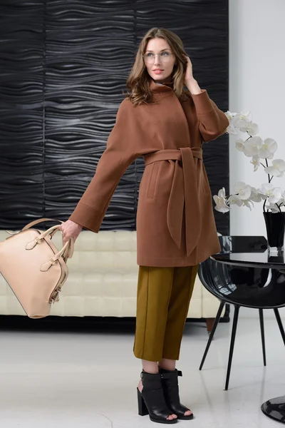 Kız ceket poz Studio