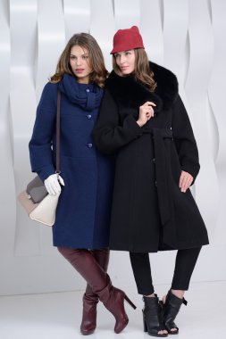 Kızlar kat poz Studio