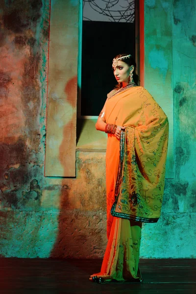 Young beautiful woman in indian costume — Stock Photo, Image