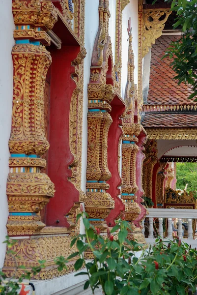 Old Buddhist temple in Thailand — Stock Photo, Image