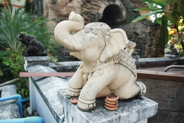 Old Buddhist temple in Thailand — Stock Photo, Image