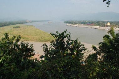 Budist tapınağı altın üçgen