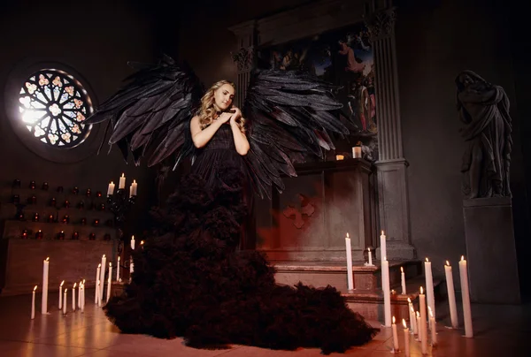 Ortaçağ caslte genç kadın