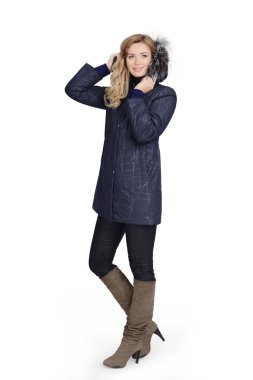 Kısa ceket genç kadın