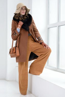 Kız ceket poz Studio