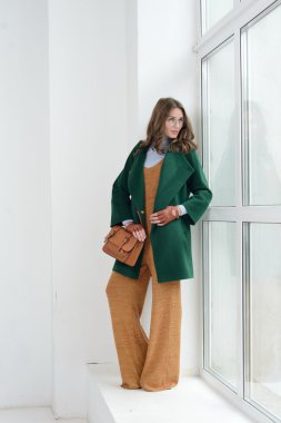 Kız ceket poz Studio