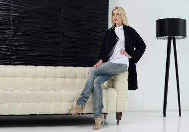 Kız ceket poz Studio