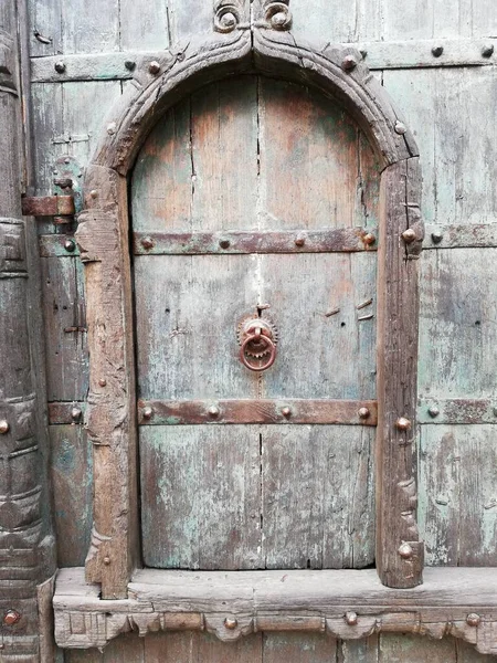 O velho design da porta. Países Baixos Texel. — Fotografia de Stock