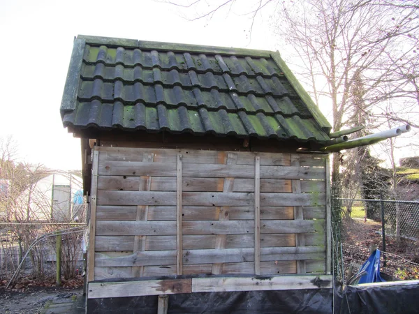 Small wooden house side view Netherlands — Stock Photo, Image