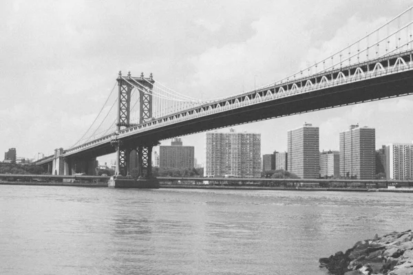 Ponte de Brooklyn na cidade de Nova Iorque — Fotografia de Stock