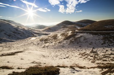 Kırsal karlı dağlar