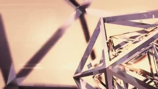 Rotující ocelové trojúhelník struktura odráží světlo — Stock video