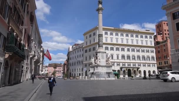 ローマ2020年4月:市内中心部が無人。covid-19による歩行者の数は — ストック動画