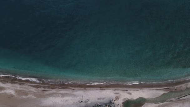 Aerial view of Cirali Beach from ancient Olympos romok, Antalya Törökország. — Stock videók