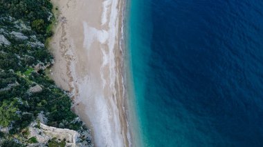 CHIRALI, TURKEY: Türkiye 'de hava manzaralı güneşli plaj beldesi