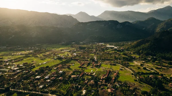 CHIRALI, TURKEY: Türkiye 'de hava manzaralı güneşli plaj beldesi