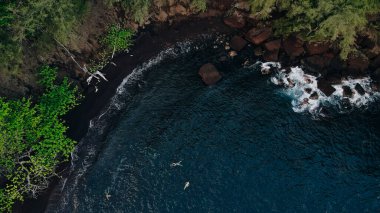 Hana 'da, Maui' de, Hawaii 'de Red Sand Plajı