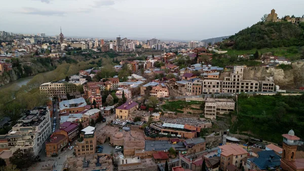 Vista Aérea Del Centro Tiflis Puente Paz Sobre Río Kura — Foto de Stock