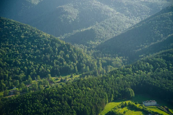 Krasnoyarsk Κορυφογραμμή Torgashinsky Πυλώνες Nature Reserve Όμορφη Θέα Του Καλοκαιριού — Φωτογραφία Αρχείου