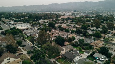 Los Angeles 'taki Burbank' in havadan görüntüsü. Yüksek kalite fotoğraf