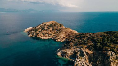 Baba Adasi 'nin Mugla, Türkiye' deki hava görüntüsü. Yüksek kalite fotoğraf