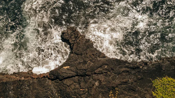 Aerial View Waves Crash Holei Sea Arch Hawaiian Volcanoes National — Stock Photo, Image