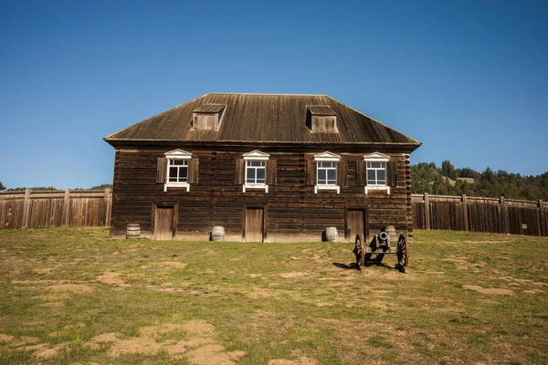 Kaliforniya, ABD - Aralık 2020: Fort Ross, Fort Ross Eyalet Parkı 'ndaki Tarihi Rus kalesi — Stok fotoğraf