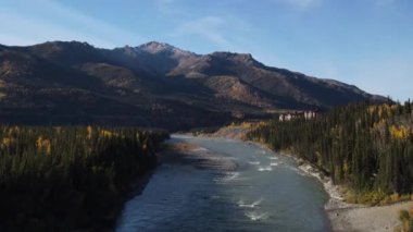 Denali Milli Parkı 'nın havadan görünüşü