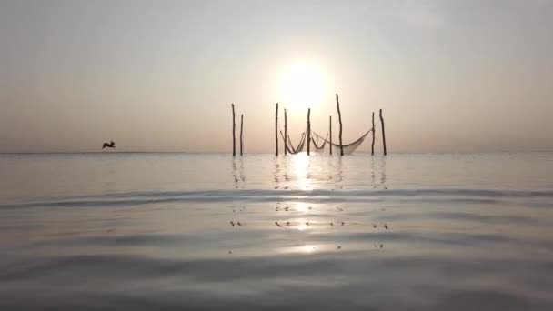 Răsărit și apus de soare pe insula Holbox din Marea Caraibelor din Mexic — Videoclip de stoc