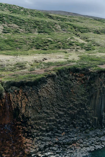 Зелена Річка Через Каньйон Стадлагіль Ісландія Фотографія Високої Якості — стокове фото