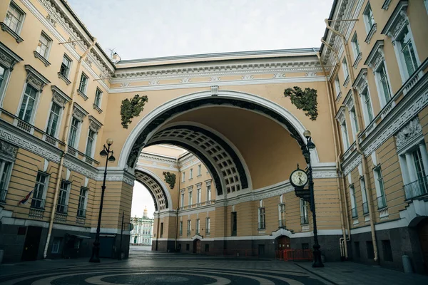 San Petersburgo Rusia Febrero 2021 Plaza Del Palacio Palacio Invierno —  Fotos de Stock