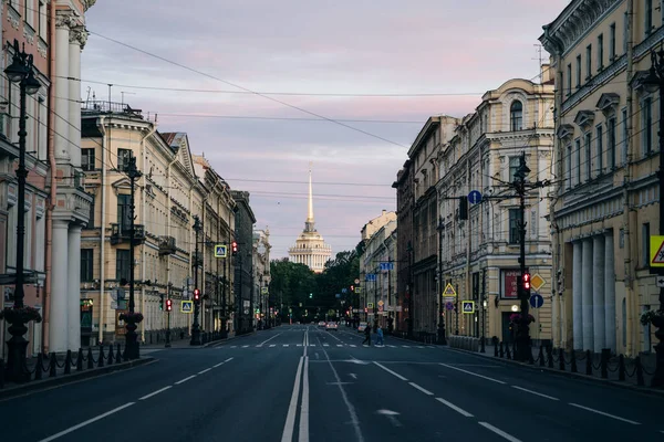 Vista Famosa Nevsky Prospect Amanecer San Petersburgo Rusia Agosto 2021 — Foto de Stock
