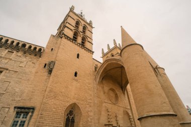 Montpellier Katedrali ya da Saint Pierre Katedrali Fransa 'nın Montpellier şehrinde bulunan bir Roma katolik kilisesidir. Yüksek kalite fotoğraf