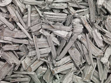 Silberne Holzstuecke