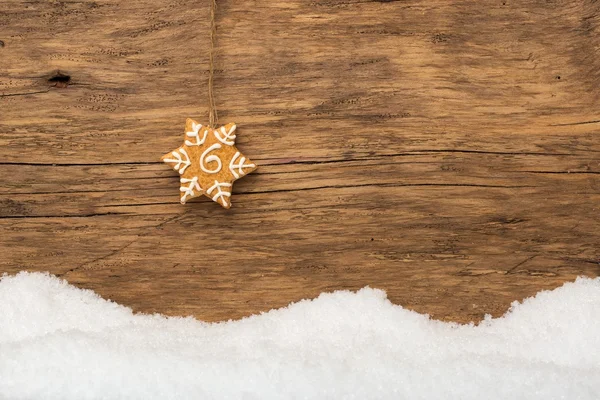 木製の背景にジンジャー クッキー — ストック写真