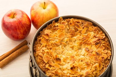 İsveçli elmalı turta gibi anne