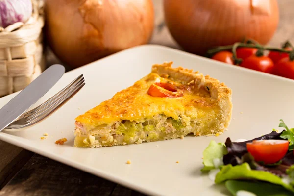 Dilim quiche Lorraine - Fransız mutfak