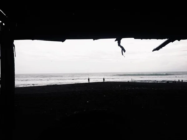 Foto Van Uitzicht Golven Het Strand Zand — Stockfoto