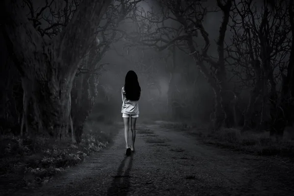 Black White Picture Young Girl Walking Terribly Lost Forest Night — Stock Photo, Image