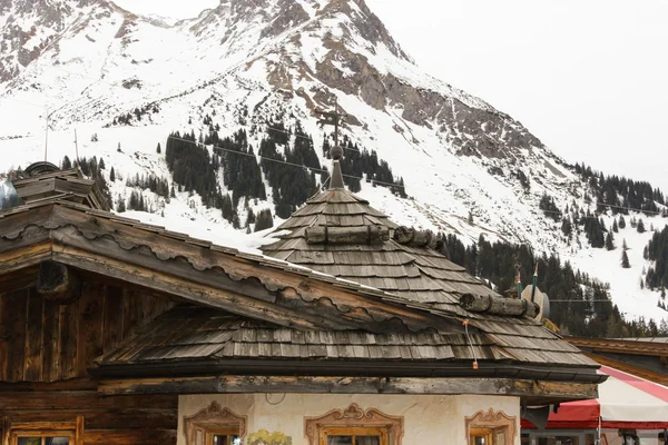 滑雪场 Dienten 是奥地利阿尔卑斯山的冬天上柯尼希山 — 图库照片