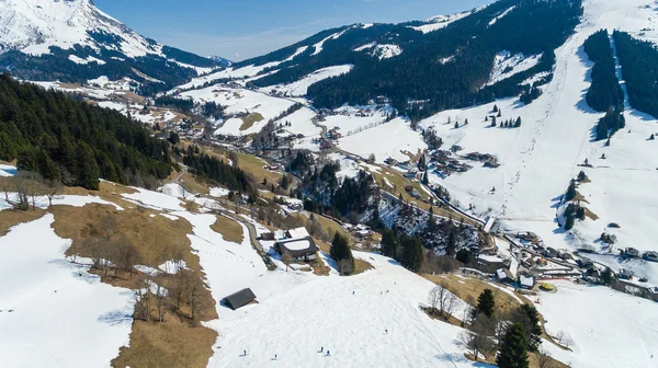 Lyžařské oblasti Dienten Hochkoenig, Rakousko Alpy v zimě — Stock fotografie