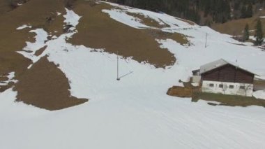 Panoramik pastoral kış harikalar diyarı dağ başında Alpleri'nde ile mavi gökyüzü, Muehlbach, Hochkoenig Kayak resort, Salzburger arazi, Avusturya ile güneşli bir günde
