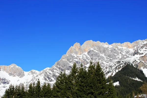 Inverno Austria montagna nelle Alpi — Foto Stock