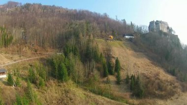 Avusturya Dağları'nda yamaç paraşütü