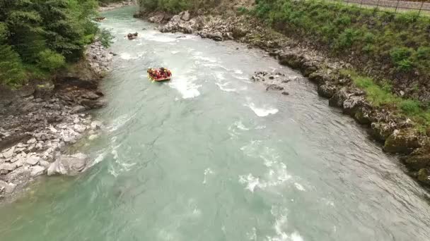 Rafting na řece Rakousko — Stock video